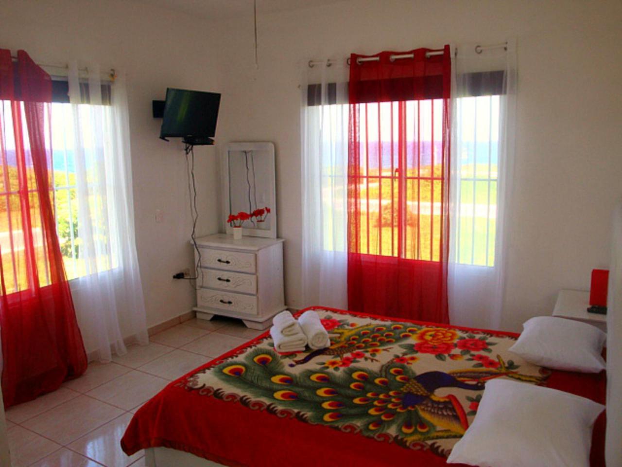 El Malecon B&B Hotel Cabrera Zewnętrze zdjęcie